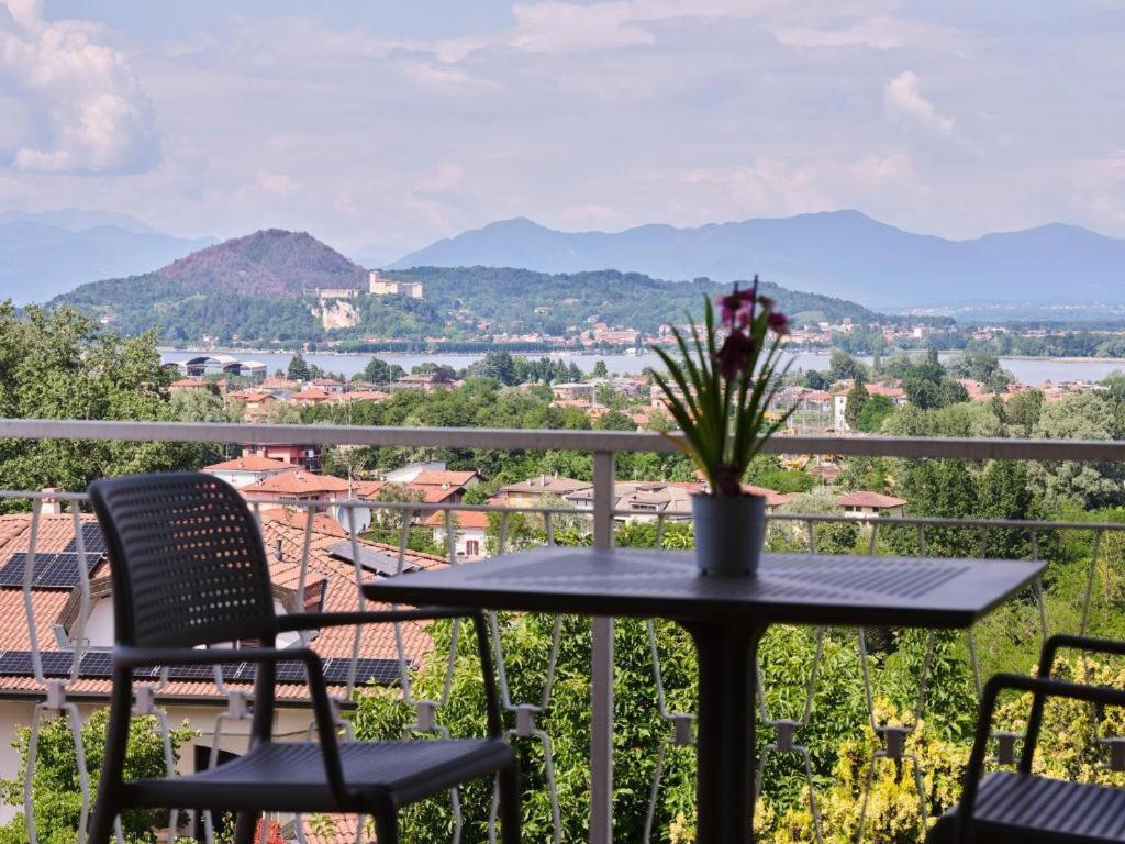 Casa Ierardi - Appartamento Arona Bellavista Luaran gambar